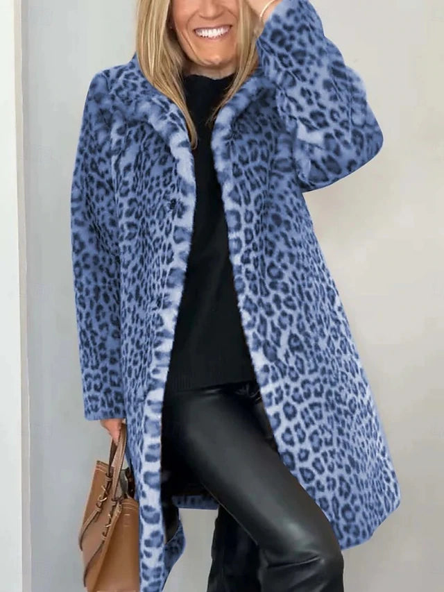 Cappotto maculato invenale alla moda